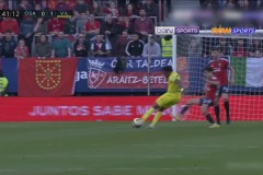 卡萨诺直言：国米战巴萨晋级堪忧，但仍有逆袭机会